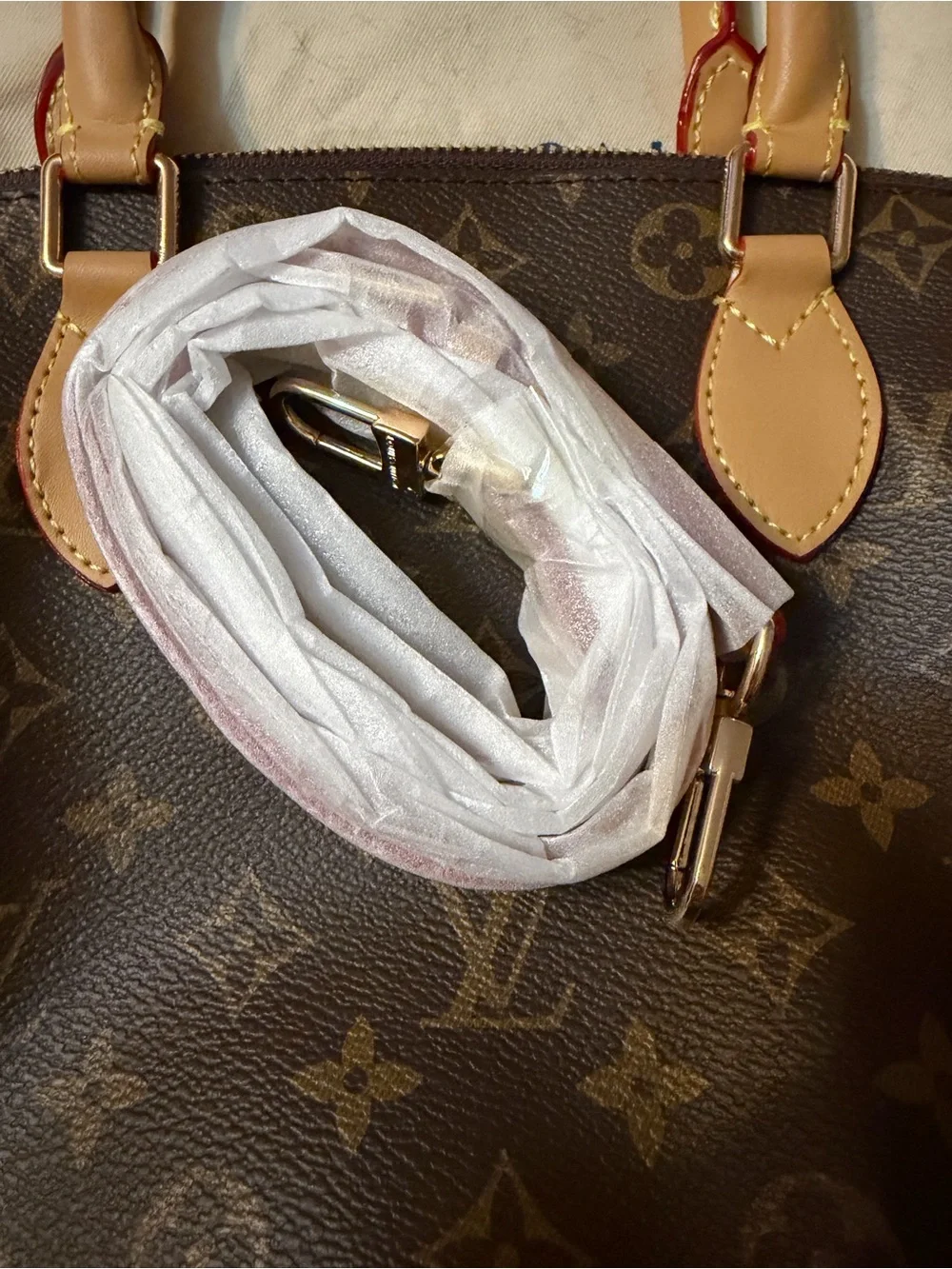 Louis Flower logo Purse. NWOT. Turenne MM Style